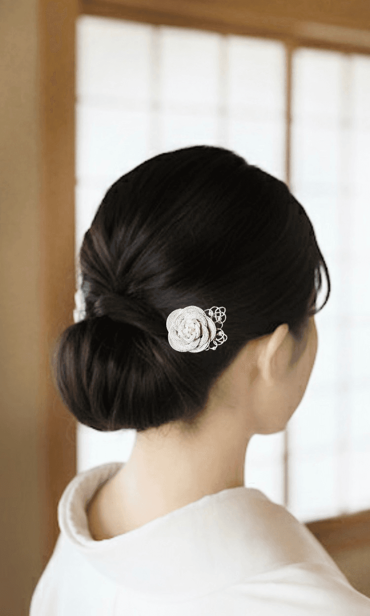 水引髪飾り 縁華ENKA白銀|結婚式・成人式・卒業式・留袖・和装に映える上品な髪飾り1枚目の画像